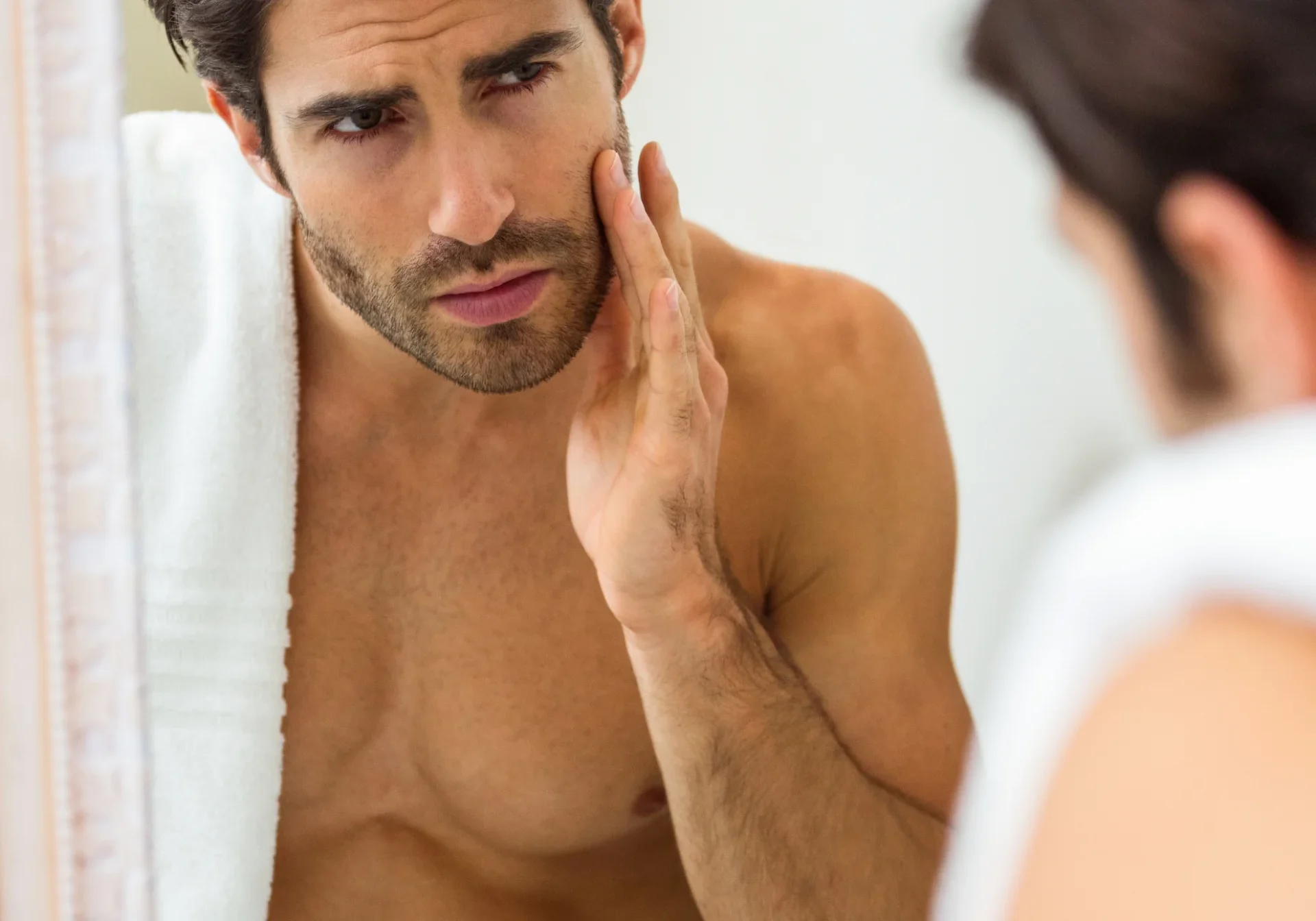 Dermapen como parte del tratamiento manchas cara Microneedling tratamiento manchas cara