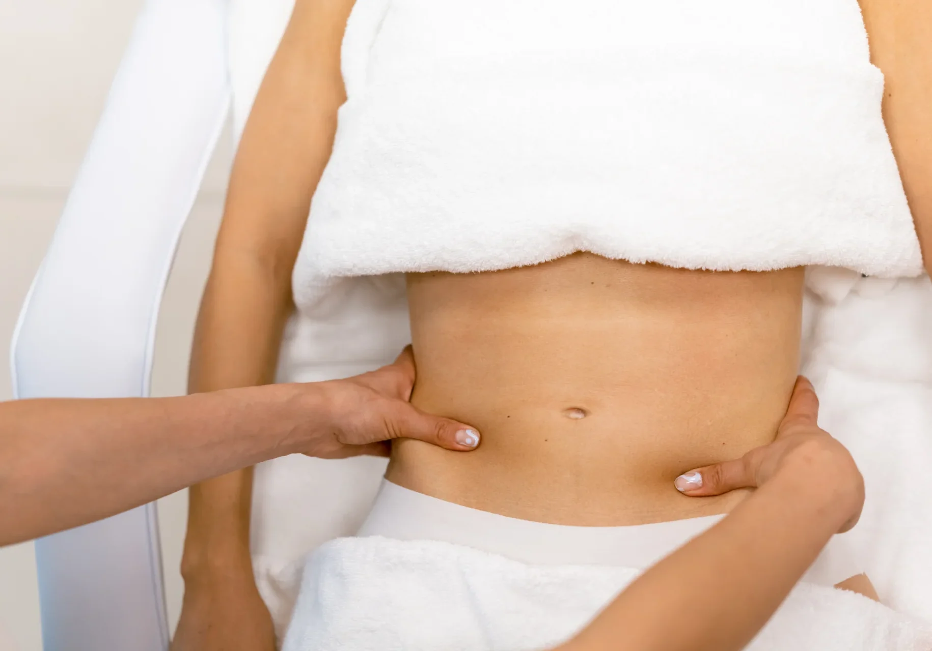 middle-aged-woman-having-a-belly-massage-in-a-beau-2023-11-27-04-56-33-utc middle-aged-woman-having-a-belly-massage-in-a-beau-2023-11-27-04-56-33-utc